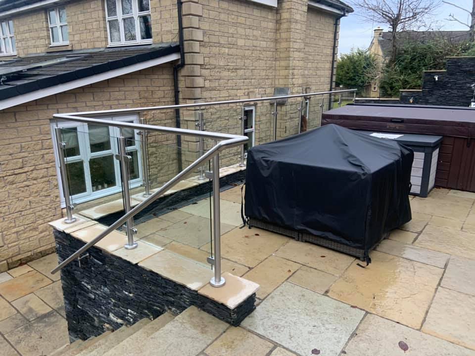 Stainless steel post and rail glass balustrade fitted in Dullatur